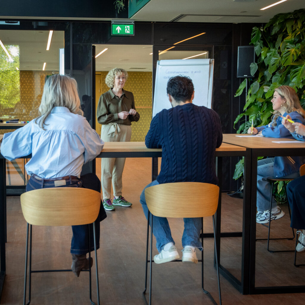 Training hospitality en communicatie bij Discover Your Hospitality